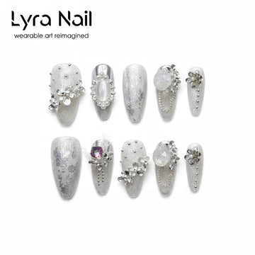 [VC-004]100% Handmade Iceberg Silver White Floral Cat Eye Press On Nails | Nude Glitter Short Almond Coffin Squoval Luxury Skin Brightening False Nails